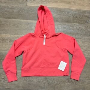 NWT lululemon loungeful cropped hoodie